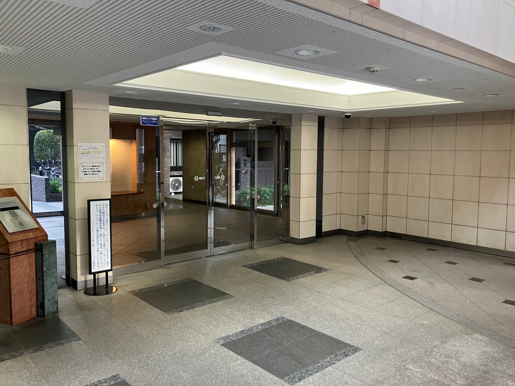 ロビー 写真撮影日：10/1/25, 12:00 AM