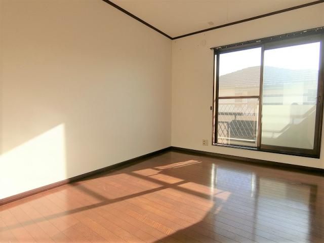 リビング以外の居室  写真撮影日：2025-12-13