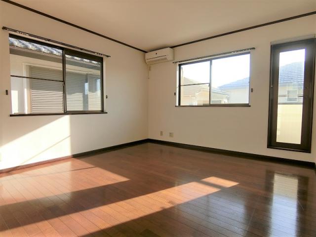 リビング以外の居室  写真撮影日：2025-12-13