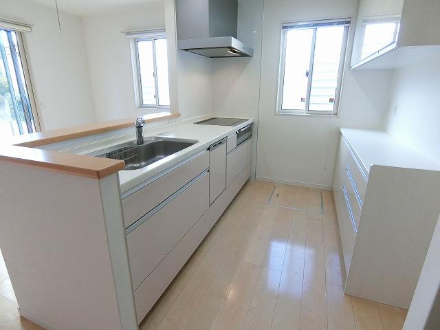 キッチン  写真撮影日：2025-11-03