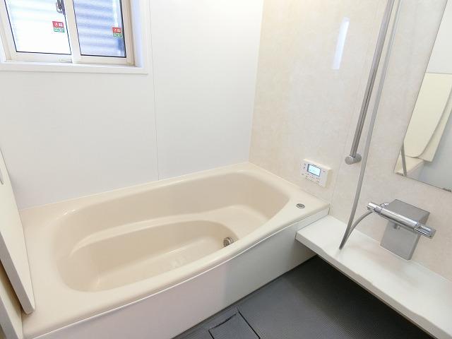 浴室  写真撮影日：2025-11-03