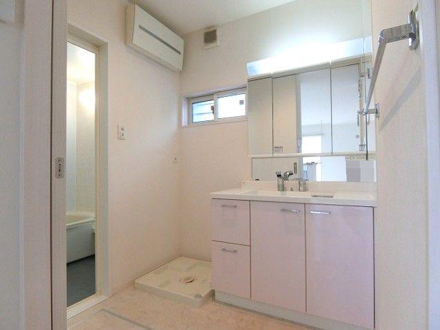 洗面台・洗面所  写真撮影日：2025-11-03