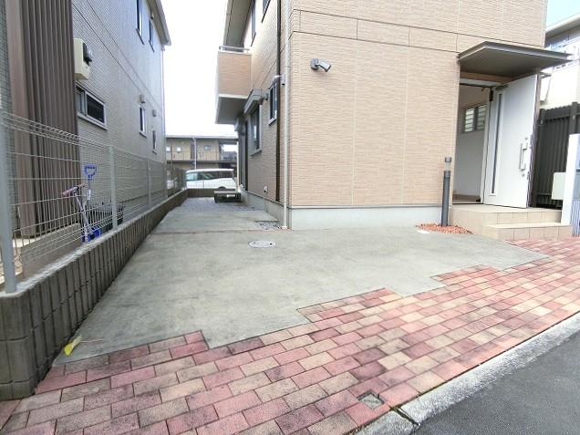 駐車場  写真撮影日：2025-11-03