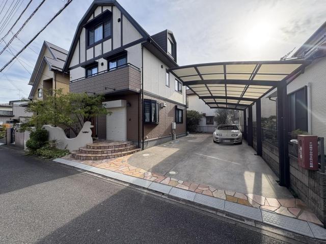 駐車場  写真撮影日：2025-11-10