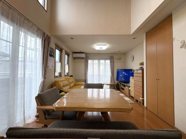 リビング  写真撮影日：2025-11-09