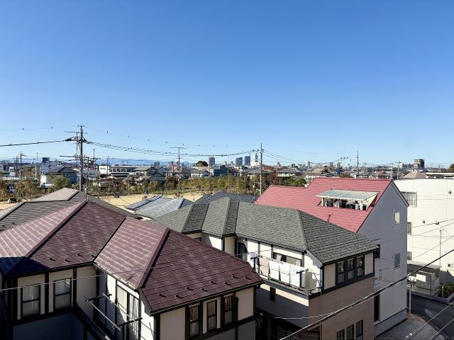 バルコニー  写真撮影日：2025-11-22