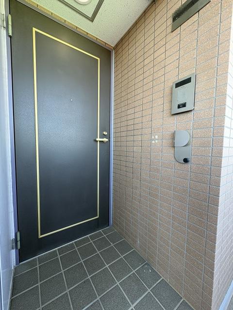 玄関  写真撮影日：2025-11-22