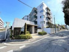 三菱地所分譲・三菱地所コミュニティ管理、総戸数60戸、2010年3月築。