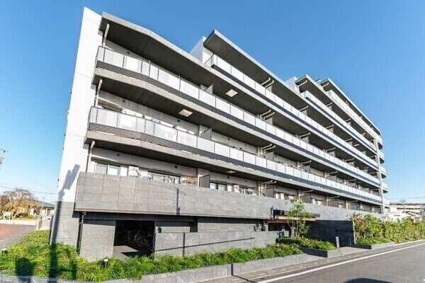 専有庭付き南西向き/2LDK＋S+2WIC/日当たり良好