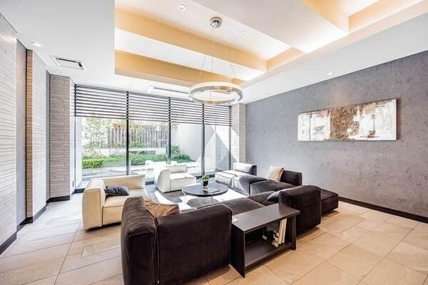 2020年11月築、三菱地所レジデンス分譲「ザ・パークハウス」シリーズ。ペット飼育可(細則有り)。