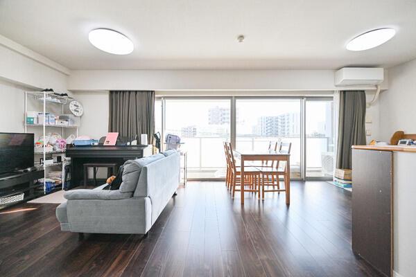 約14.1帖のリビングダイニング※家具調度品は販売対象に含みません。