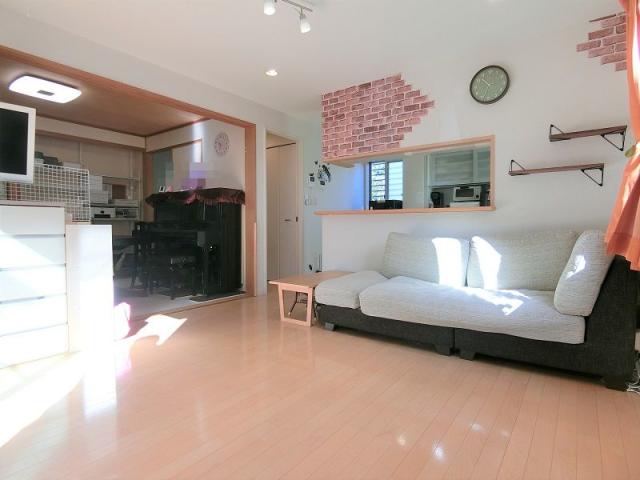 リビング  写真撮影日：2025-11-30