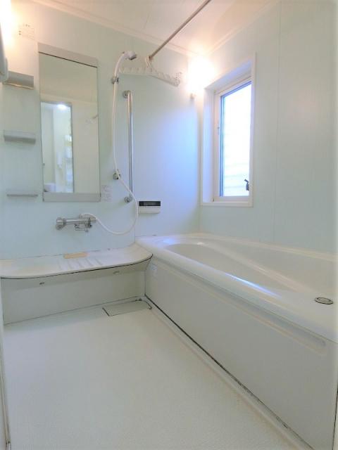 浴室  写真撮影日：2025-11-30