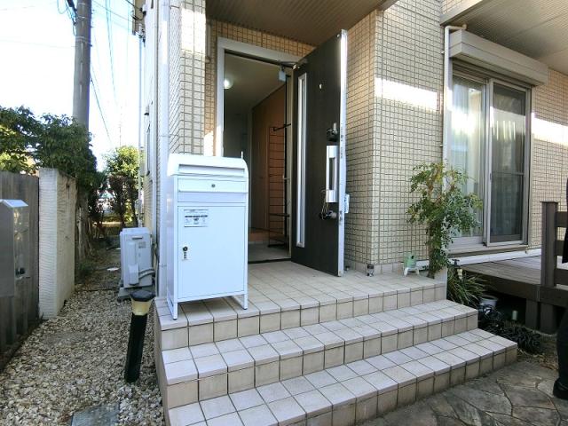 玄関  写真撮影日：2025-11-30