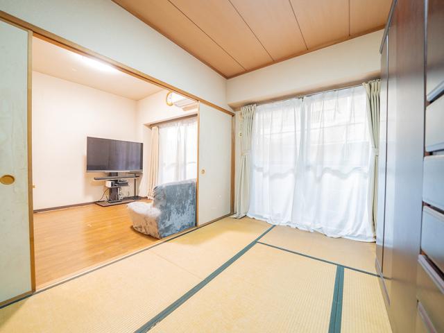 リビング以外の居室  写真撮影日：2025-12-01