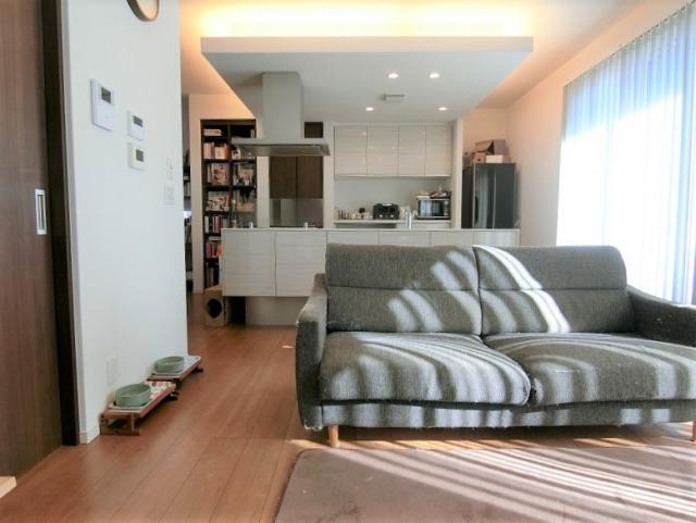 リビング  写真撮影日：2025-12-07