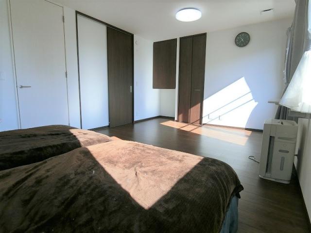 リビング以外の居室  写真撮影日：2025-12-07