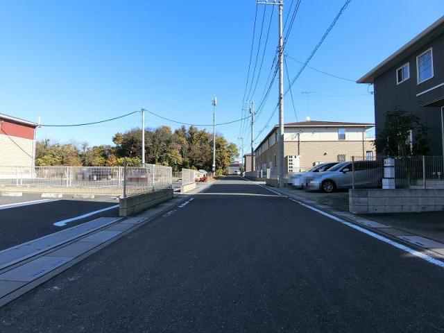 前面道路含む現地写真  写真撮影日：2025-12-07