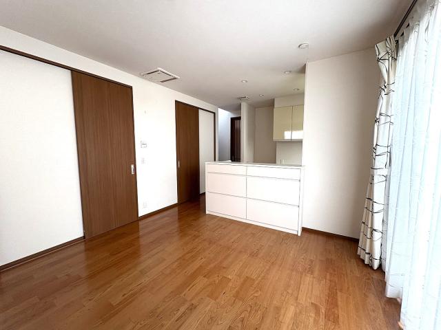 リビング  写真撮影日：2026-03-16