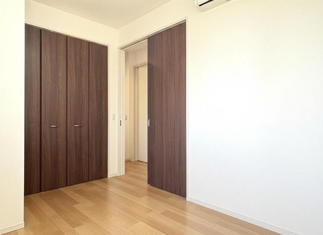 リビング以外の居室  写真撮影日：2026-04-11