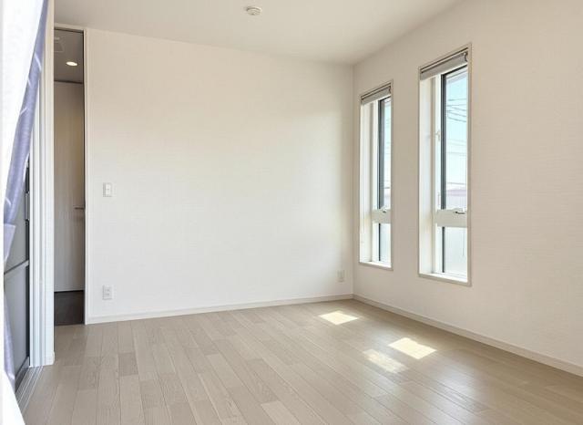 リビング以外の居室  写真撮影日：2026-04-11