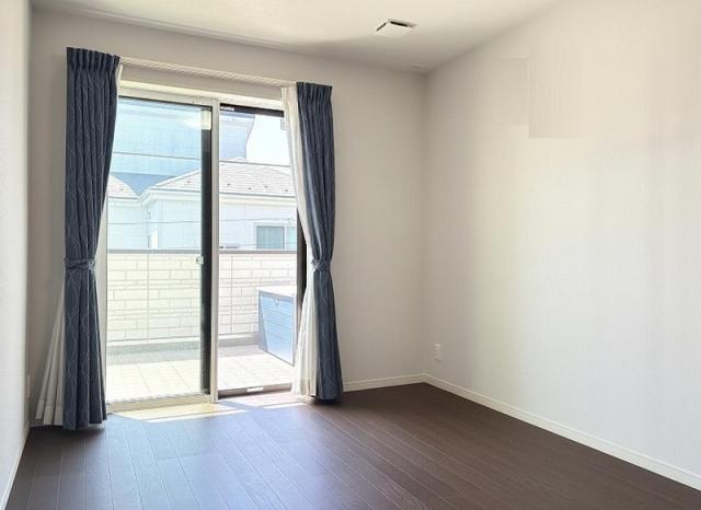 リビング以外の居室  写真撮影日：2026-04-11