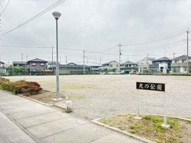 光の公園 120m 写真撮影日：2026-04-30