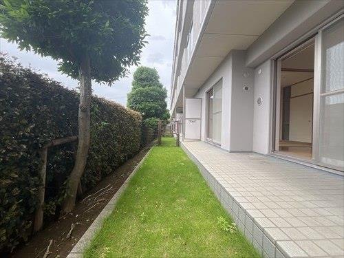専用庭（Ｒ８年６月撮影）