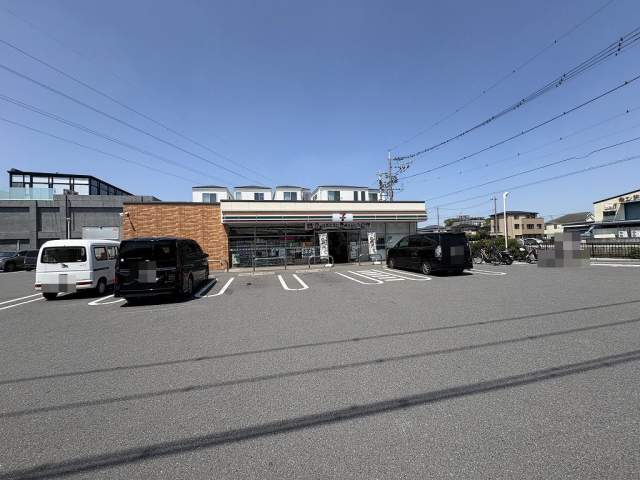 セブンイレブン戸田笹目2丁目店 300m 写真撮影日：2026-06-12