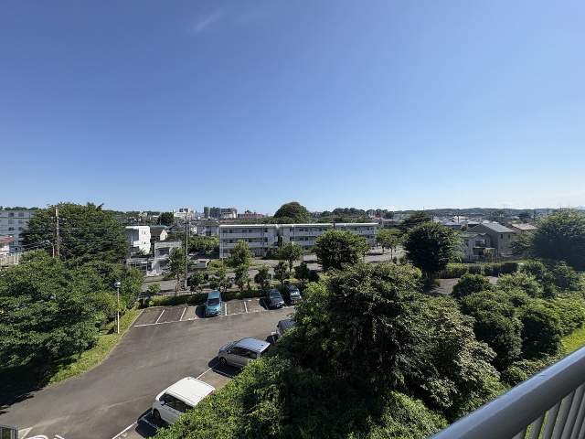 住戸からの眺望写真  写真撮影日：2026-07-10