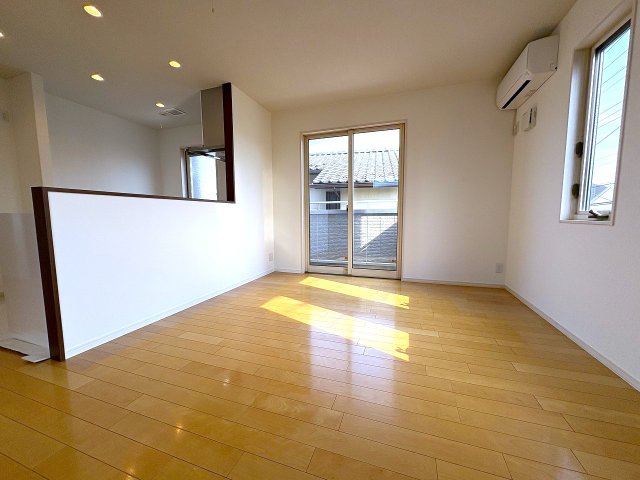 リビング  写真撮影日：2026-08-08