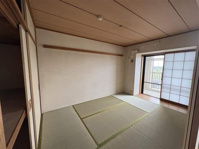 リビング以外の居室  写真撮影日：2026-08-30