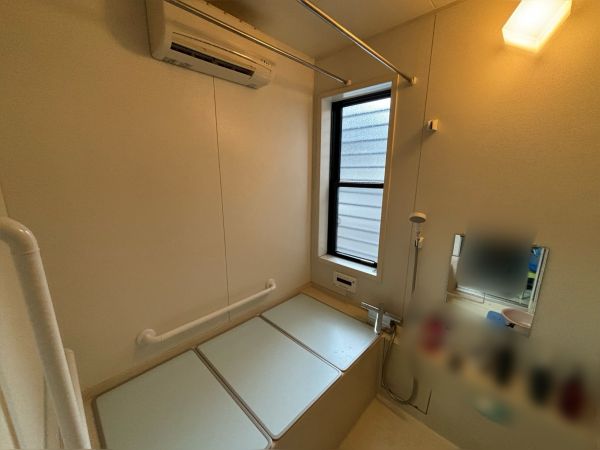 浴室  写真撮影日：2025-04-04