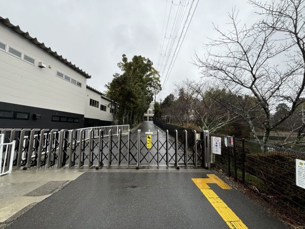 草津市立志津小学校 1300m 写真撮影日：2025-04-03 