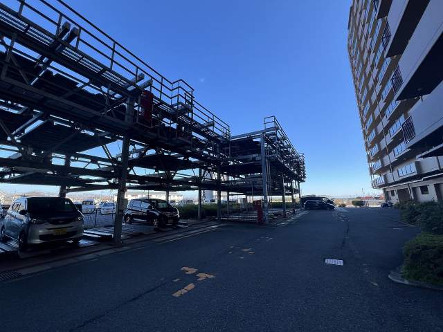 駐車場(共用設備)  写真撮影日：2026-05-31