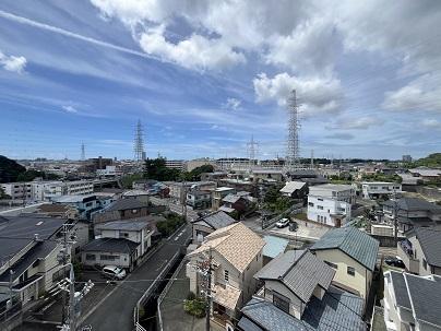 住戸からの眺望写真  写真撮影日：2025-08-23