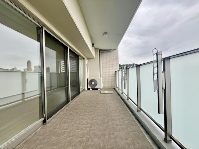 バルコニー  写真撮影日：2025-10-10