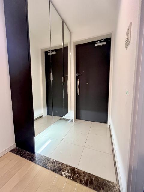 玄関  写真撮影日：2025-10-24