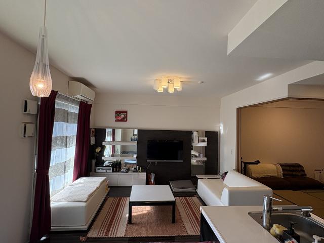 リビング  写真撮影日：2025-12-08