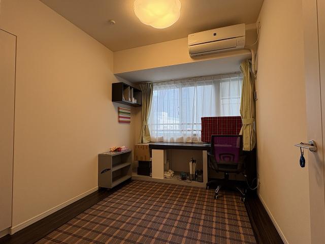 リビング以外の居室  写真撮影日：2025-12-08