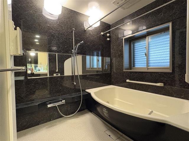 浴室  写真撮影日：2025-12-08