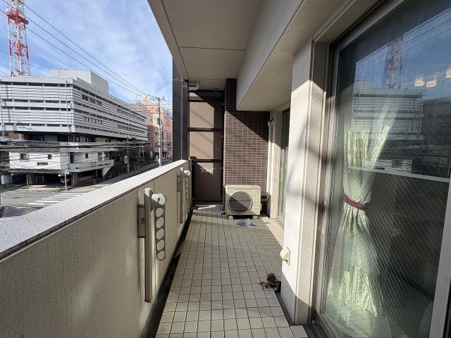 バルコニー  写真撮影日：2025-12-08