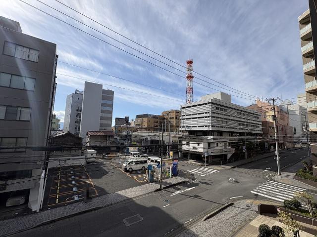 住戸からの眺望写真  写真撮影日：2025-12-08