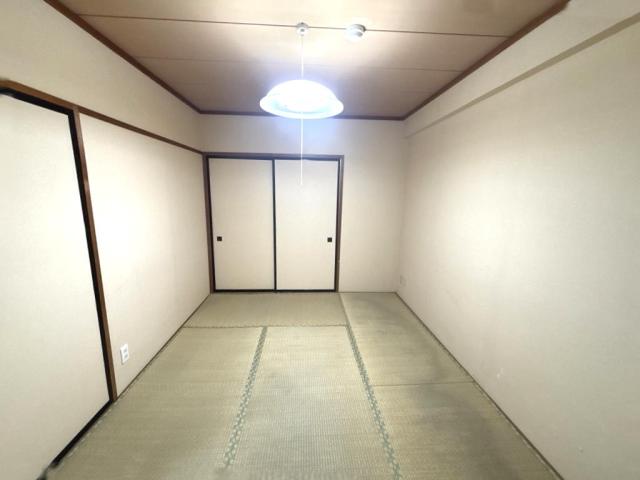 リビング以外の居室  写真撮影日：2025-12-13