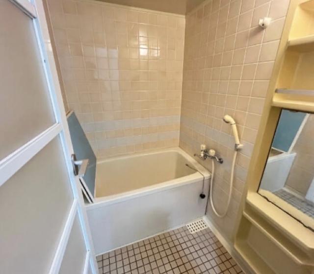 浴室  写真撮影日：2025-12-13