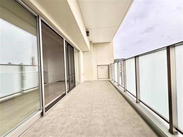 バルコニー  写真撮影日：2025-12-20