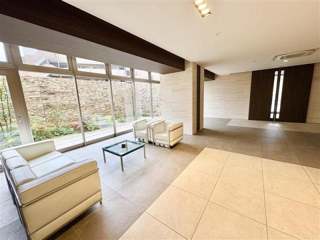 エントランス  写真撮影日：2025-12-20