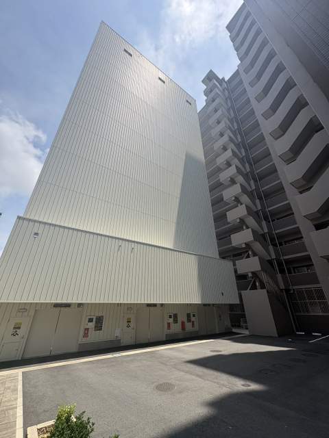 駐車場(共用設備)  写真撮影日：2026-06-13