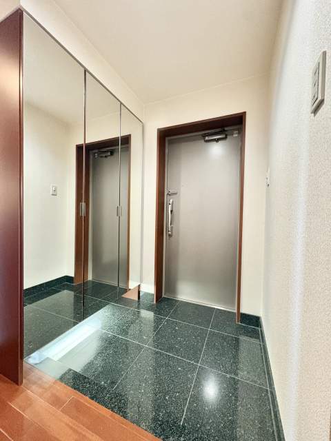 玄関  写真撮影日：2026-07-03