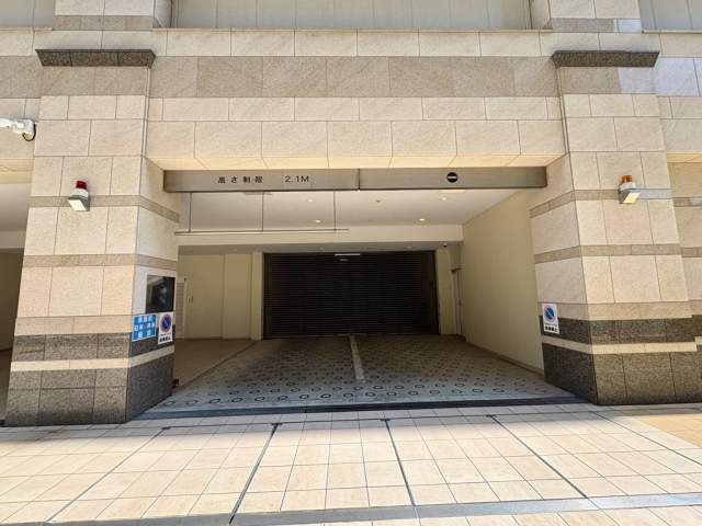 駐車場(共用設備)  写真撮影日：2026-07-20